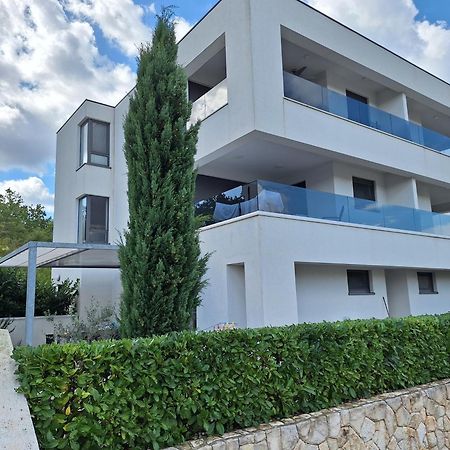 Apartment White Vantacici Bagian luar foto