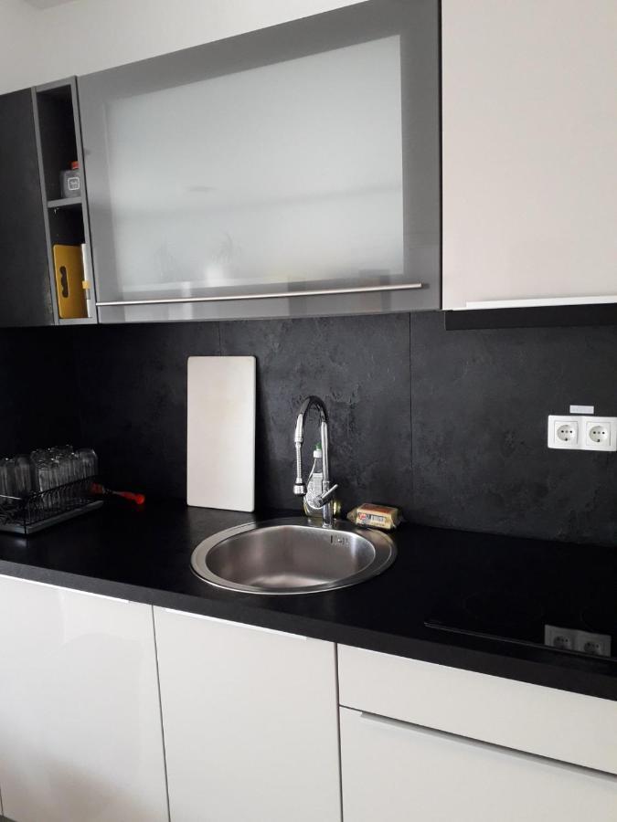 Apartment White Vantacici Bagian luar foto