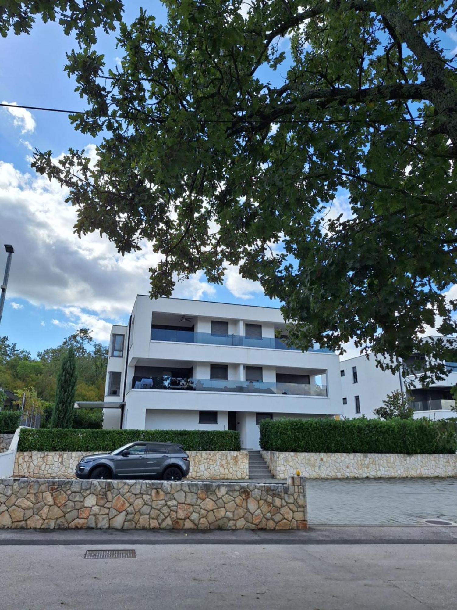 Apartment White Vantacici Bagian luar foto