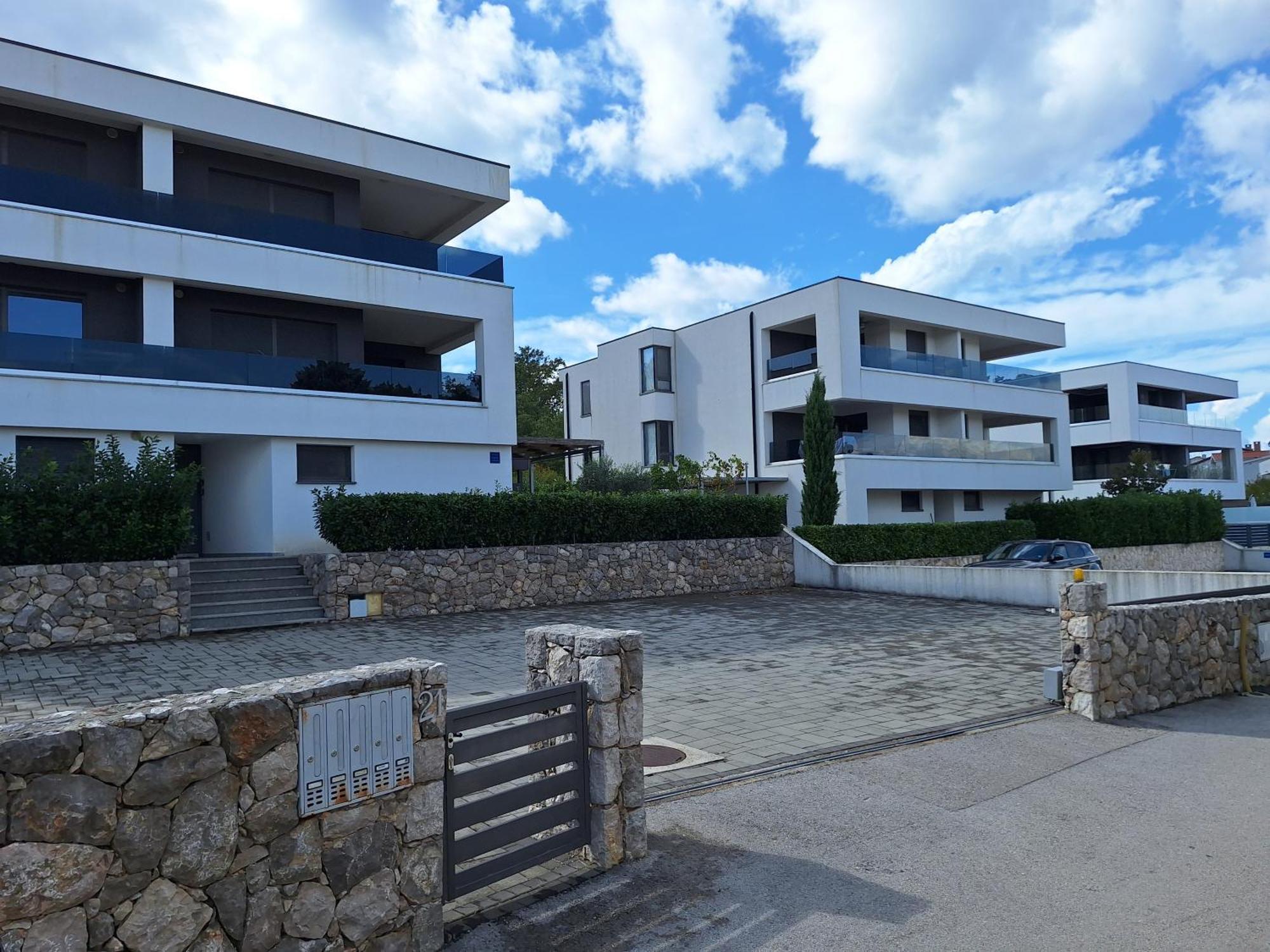 Apartment White Vantacici Bagian luar foto