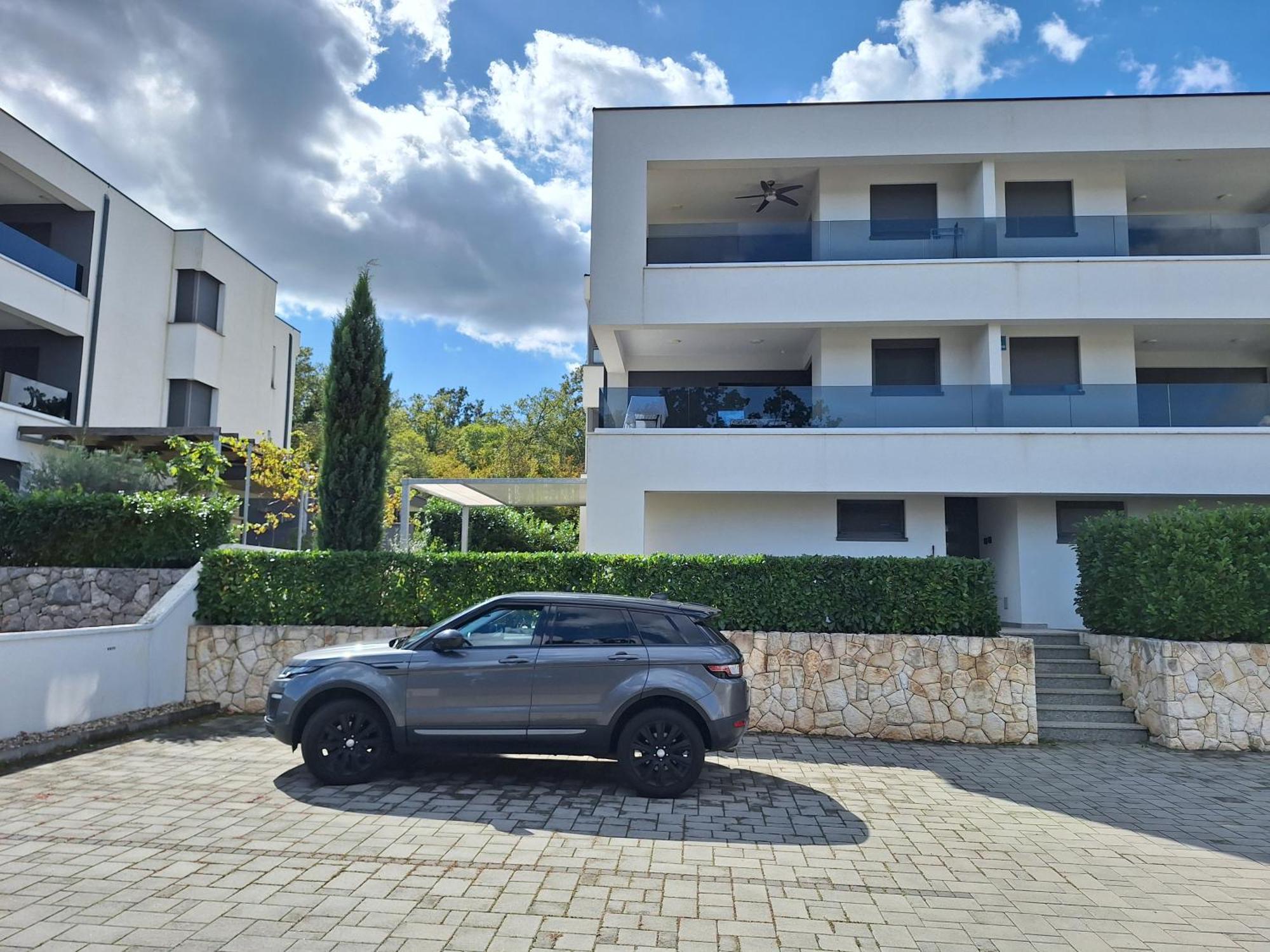 Apartment White Vantacici Bagian luar foto